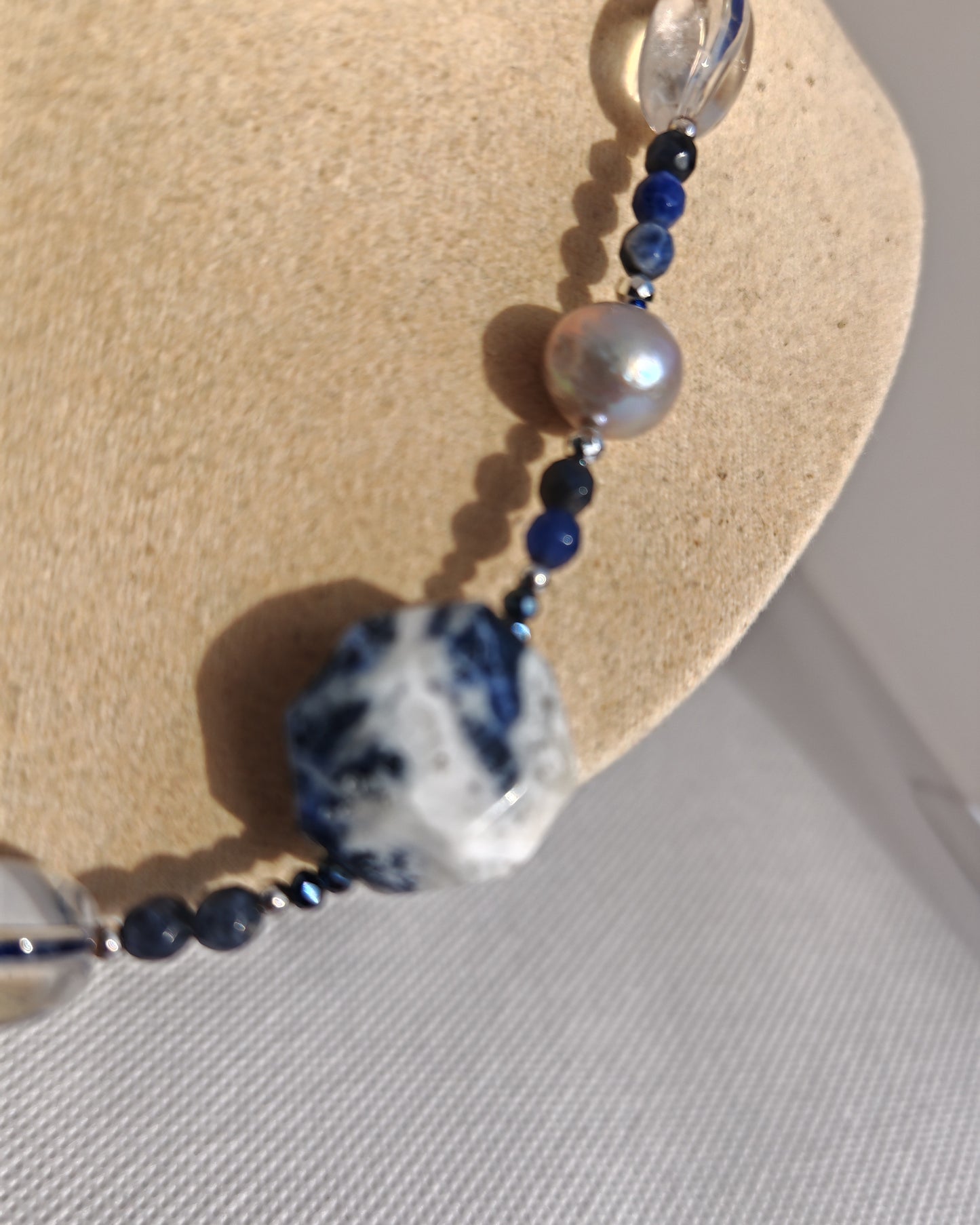 Collana sodalite blu
