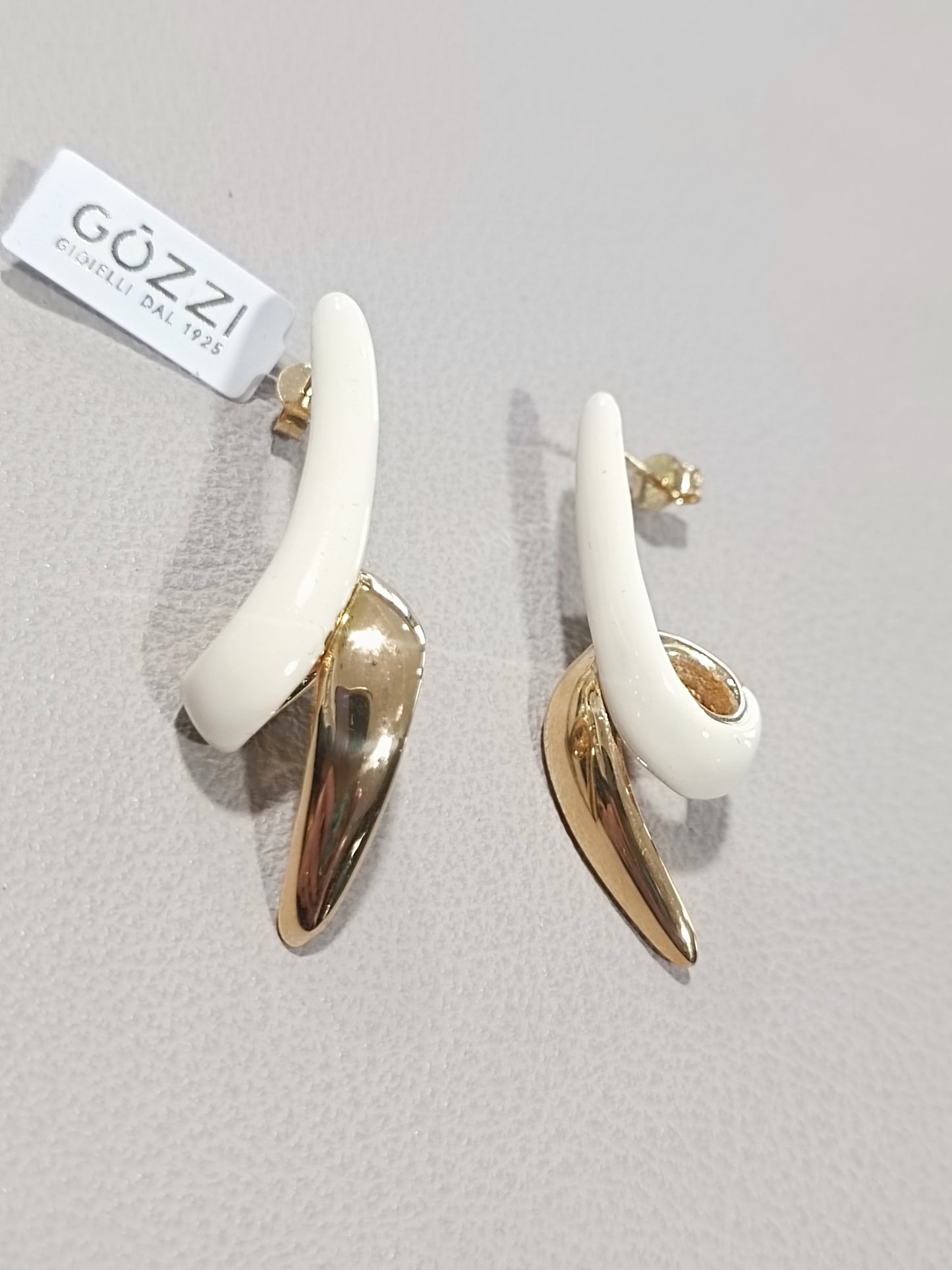 Orecchini in argento dorato e smalto a fuoco