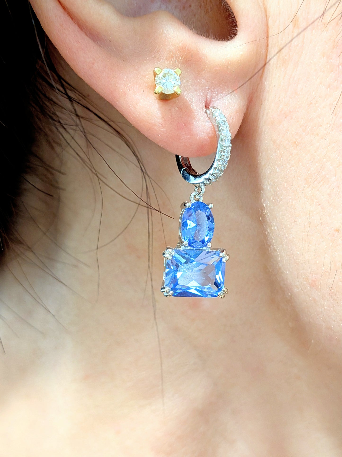 Cerchietto con pendente azzurro