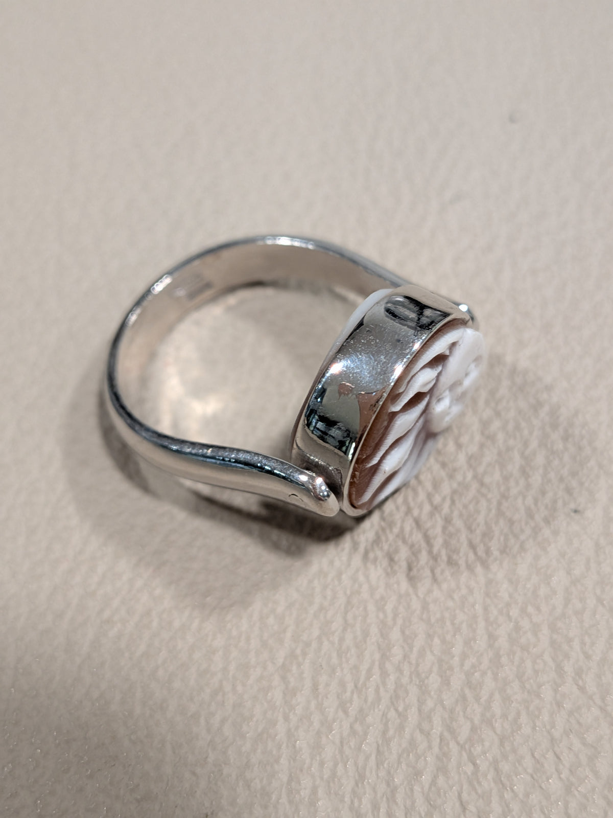 Anello reverso cammeo